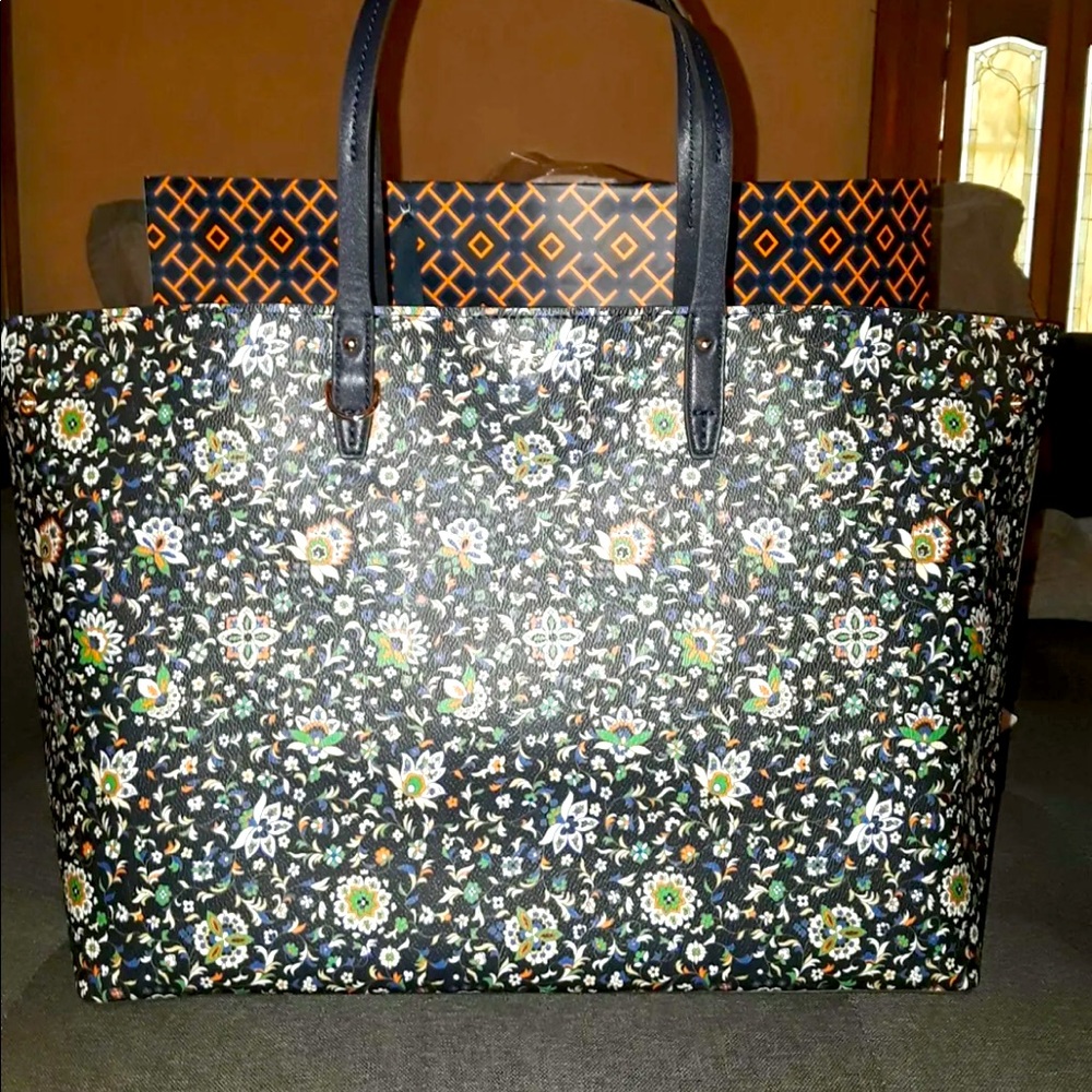 Tory Burch Kerrington Large Tote